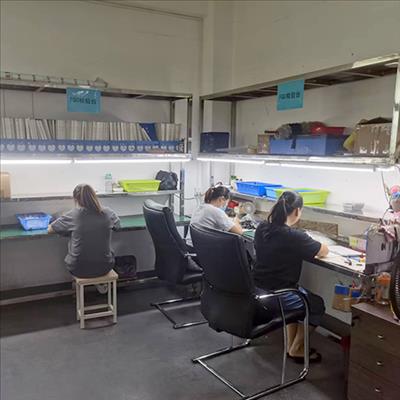 品質(zhì)檢測設(shè)備和團(tuán)隊